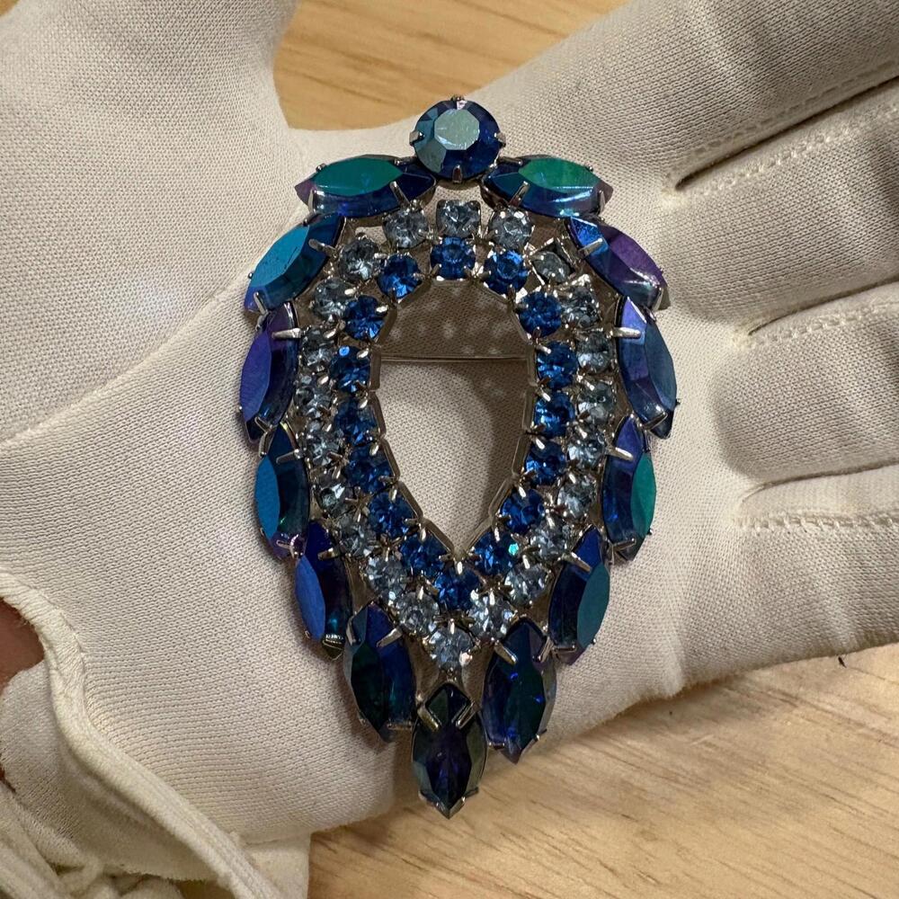 Vintage Juliana For Sarah Coventry Blue Lagoon AB Rhinestone Pin Brooch